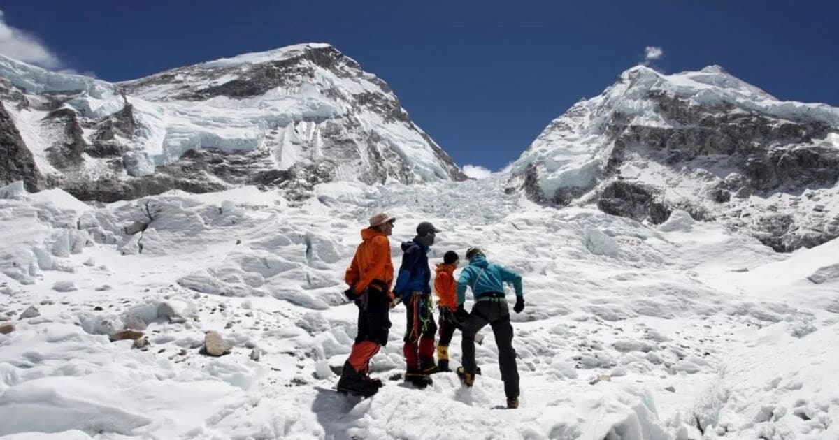 How Long Does it Take to Climb Mount Everest?