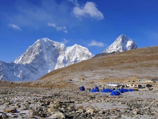 Lobuche Village