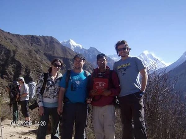 Trekkers Enroute To Everest Panaroma Trek