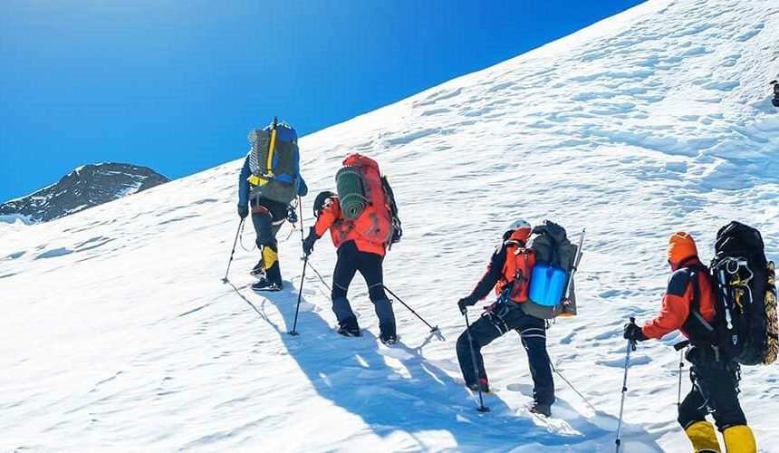 How Long Does it Take to Climb Mount Everest?