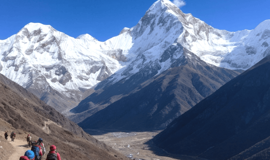 Do You Need A Guide For Manaslu Circuit?