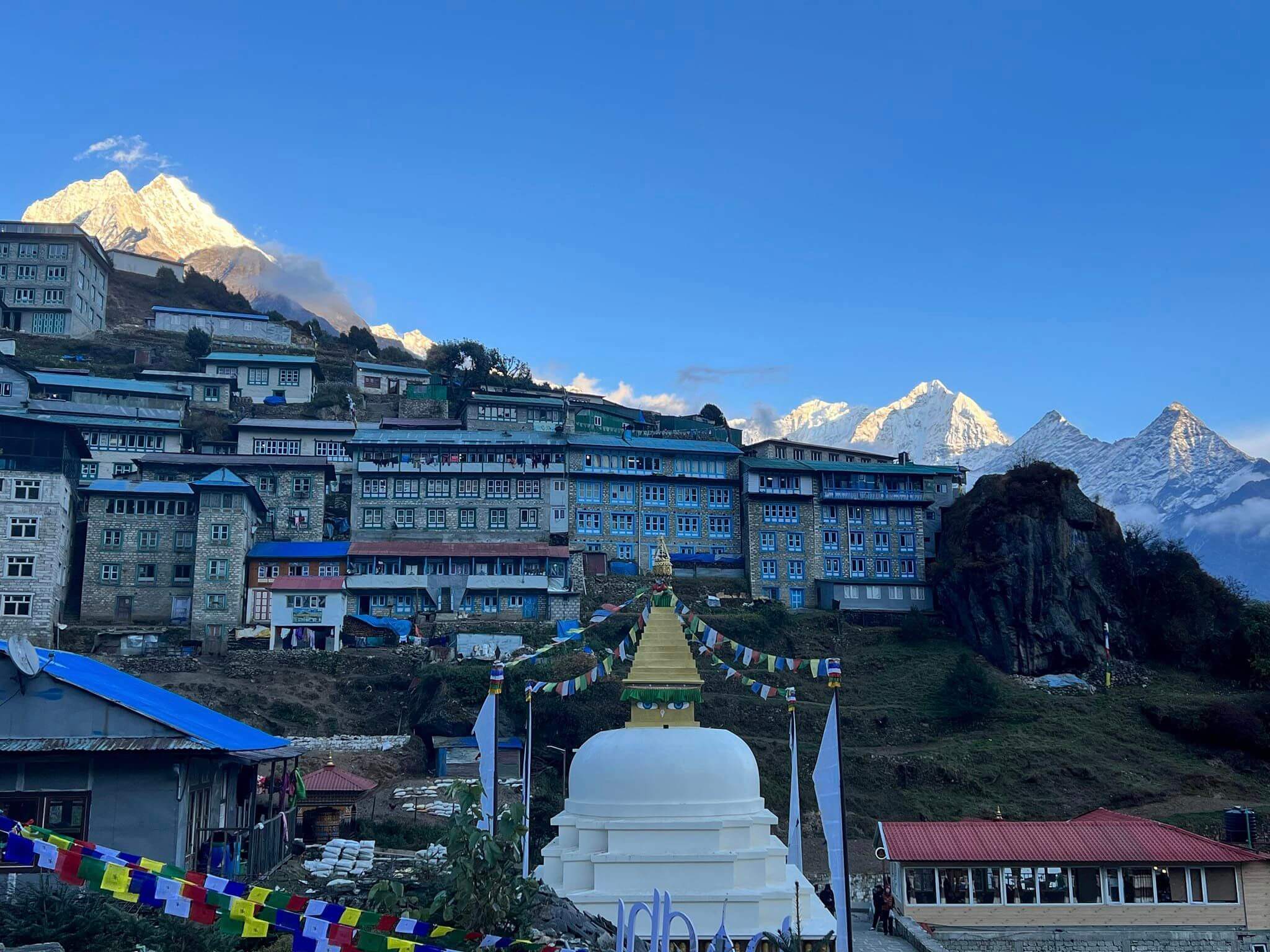 namche bazaar sherpa village khumbu panorama himalaya mountains nepal