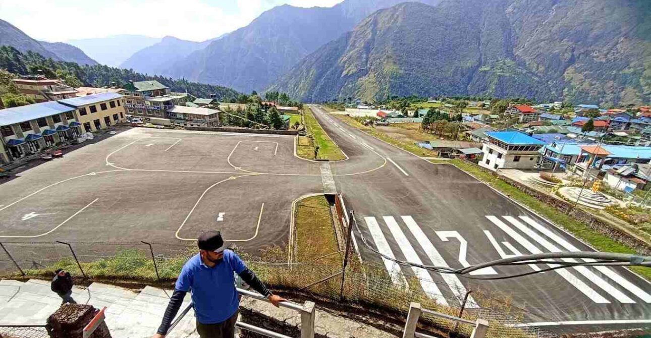 lukla airport photo